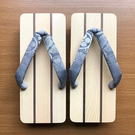 郡上踊り下駄of加藤木工株式会社