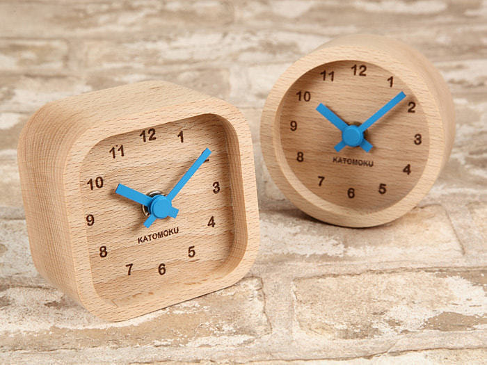郡上踊りで有名な郡上八幡で観光体験のカトモクのお店を運営する加藤木工が作る日本製セイコー電波壁掛け時計