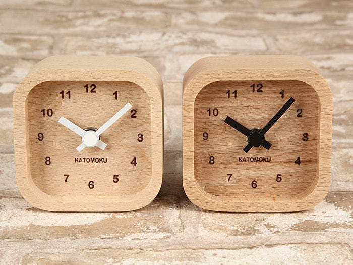 郡上踊りで有名な郡上八幡で観光体験のカトモクのお店を運営する加藤木工が作る日本製セイコー電波壁掛け時計