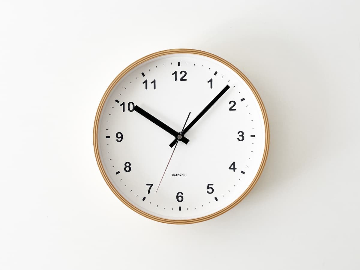km-33_plywood_clock