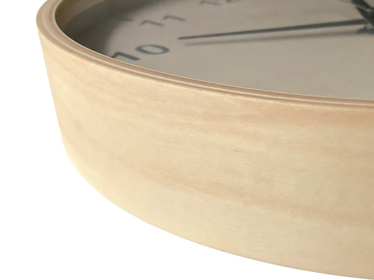 郡上踊りで有名な郡上八幡で観光体験のカトモクのお店を運営する加藤木工が作る日本製セイコー電波壁掛け時計