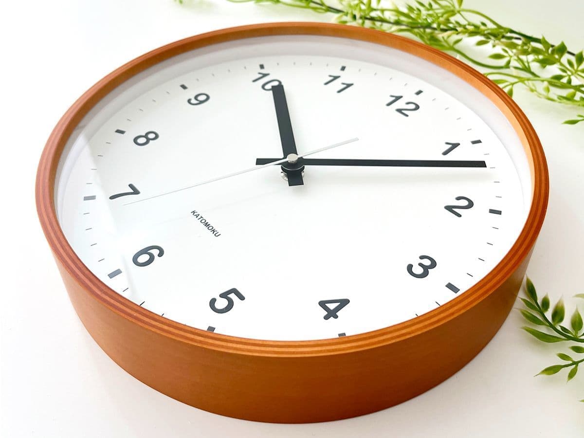 郡上踊りで有名な郡上八幡で観光体験のカトモクのお店を運営する加藤木工が作る日本製セイコー電波壁掛け時計