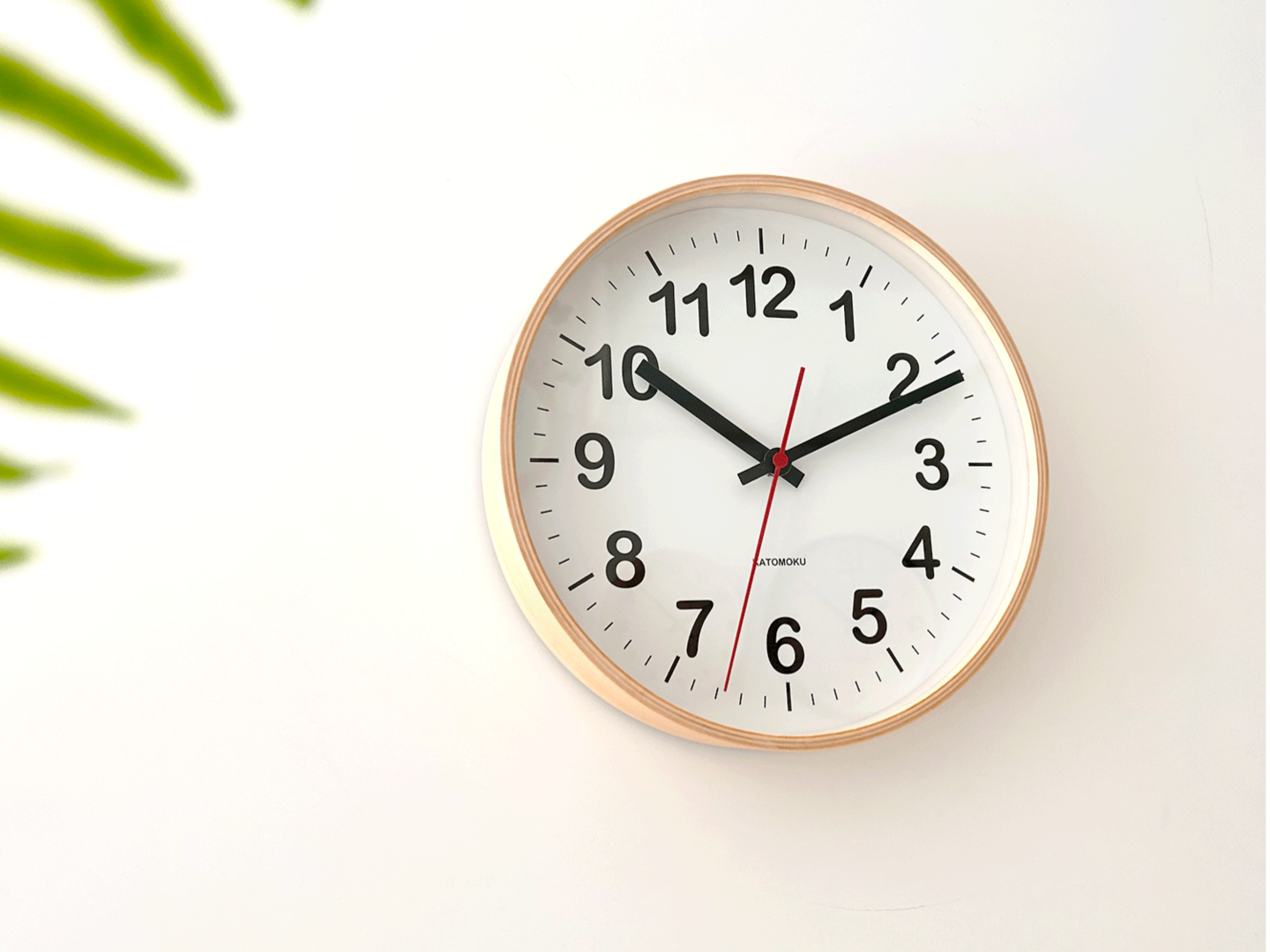 郡上踊りで有名な郡上八幡で観光体験のカトモクのお店を運営する加藤木工が作る日本製セイコー電波壁掛け時計