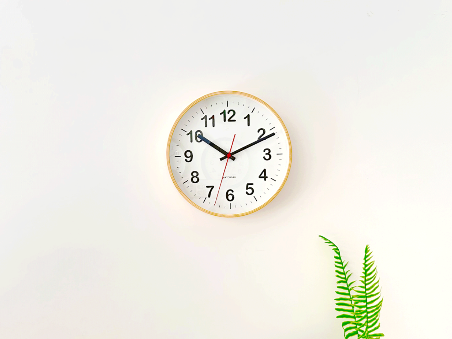 郡上踊りで有名な郡上八幡で観光体験のカトモクのお店を運営する加藤木工が作る日本製セイコー電波壁掛け時計