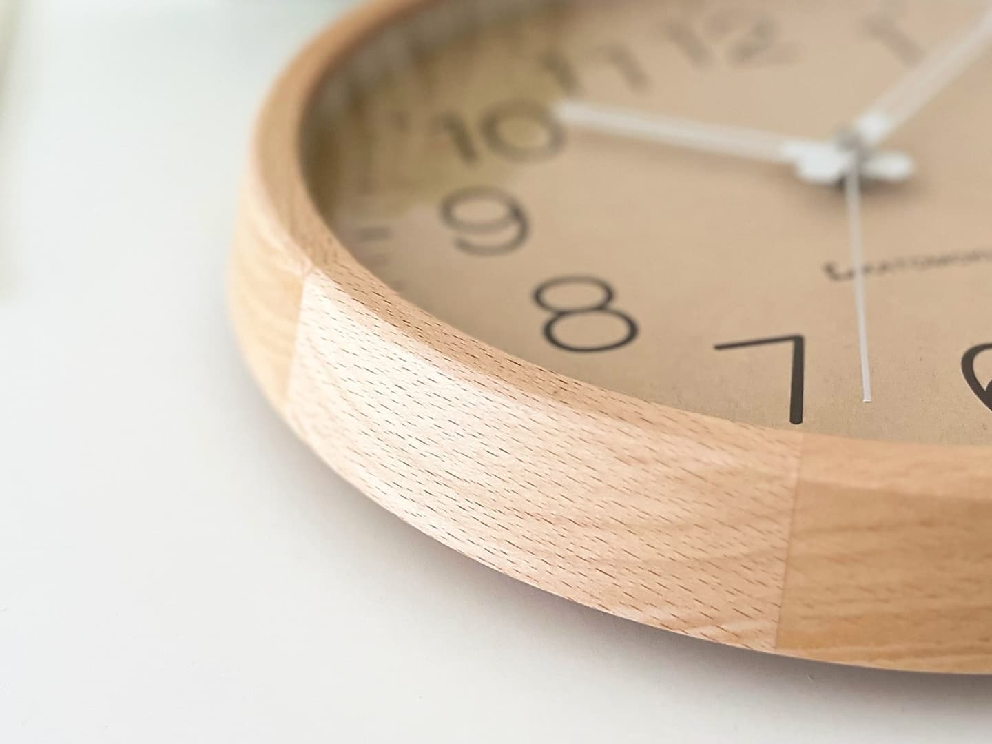 郡上踊りで有名な郡上八幡で観光体験のカトモクのお店を運営する加藤木工が作る日本製セイコー電波壁掛け時計