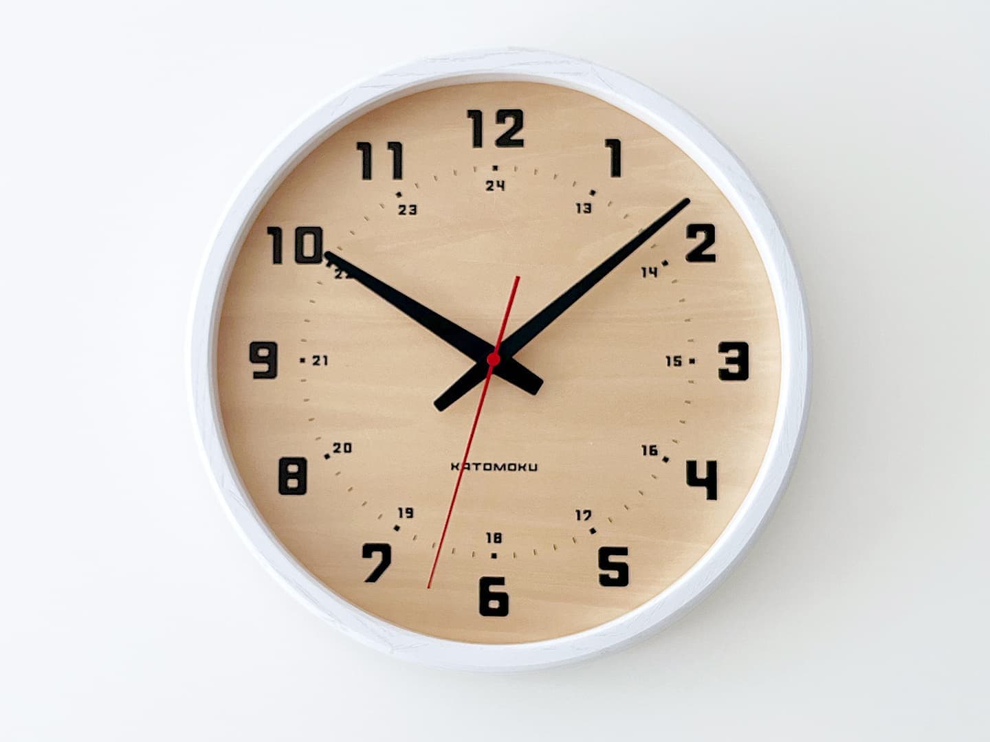 郡上踊りで有名な郡上八幡で観光体験のカトモクのお店を運営する加藤木工が作る日本製セイコー電波壁掛け時計