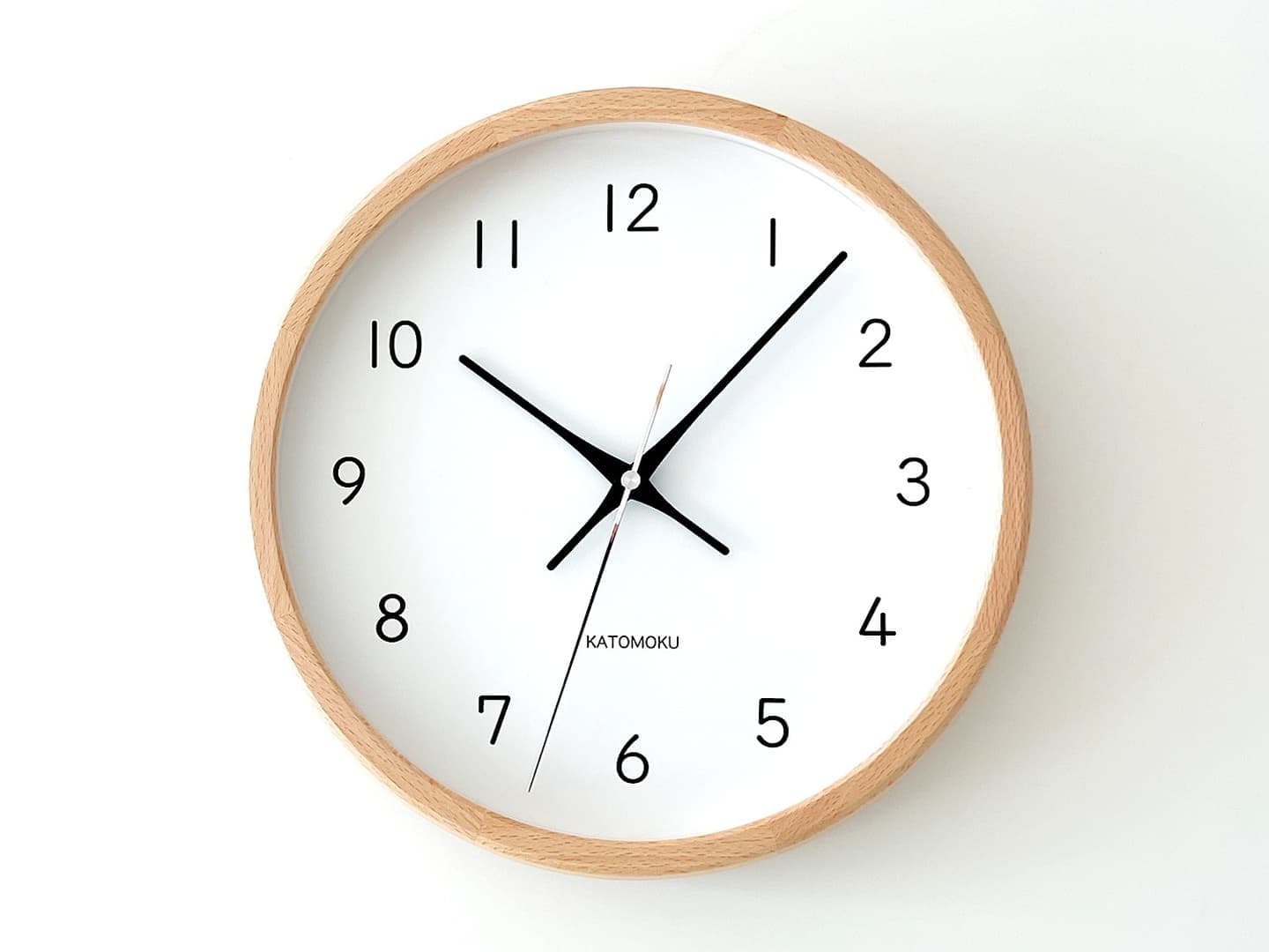 郡上踊りで有名な郡上八幡で観光体験のカトモクのお店を運営する加藤木工が作る日本製セイコー電波壁掛け時計