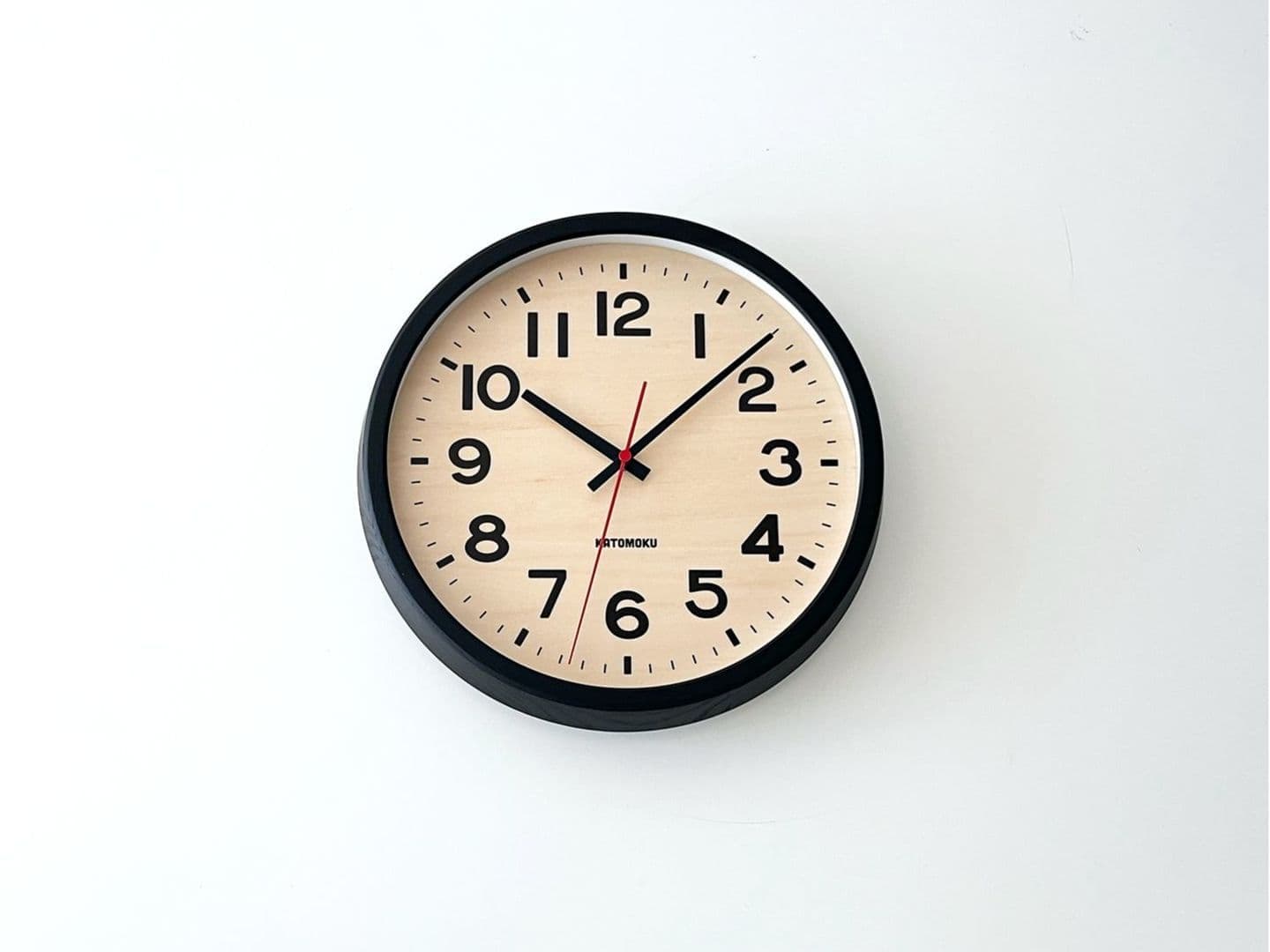 郡上踊りで有名な郡上八幡で観光体験のカトモクのお店を運営する加藤木工が作る日本製セイコー電波壁掛け時計