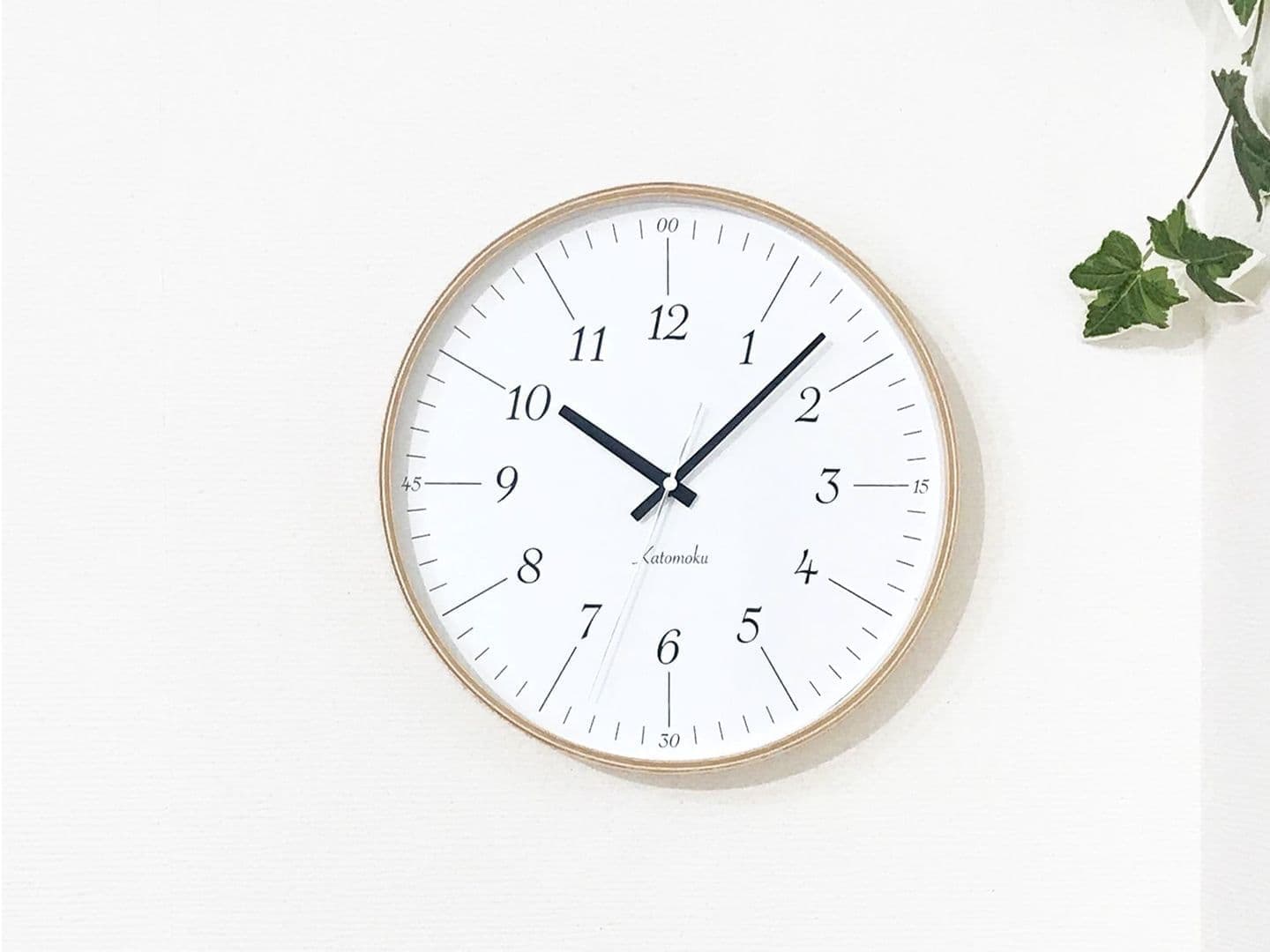 時計 掛け時計 壁掛け時計 木の時計 国産 日本 岐阜県 郡上八幡 インテリア 雑貨 丁寧な暮らし 北欧 シンプル オシャレ 静音 静か 木工屋  曲げわっぱ エレガント