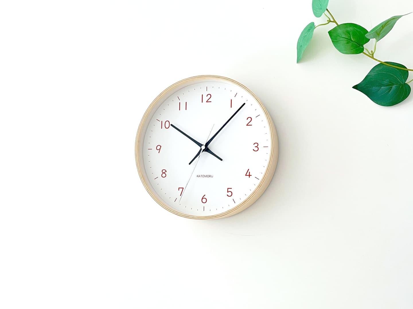 郡上踊りで有名な郡上八幡で観光体験のカトモクのお店を運営する加藤木工が作る日本製セイコー電波壁掛け時計