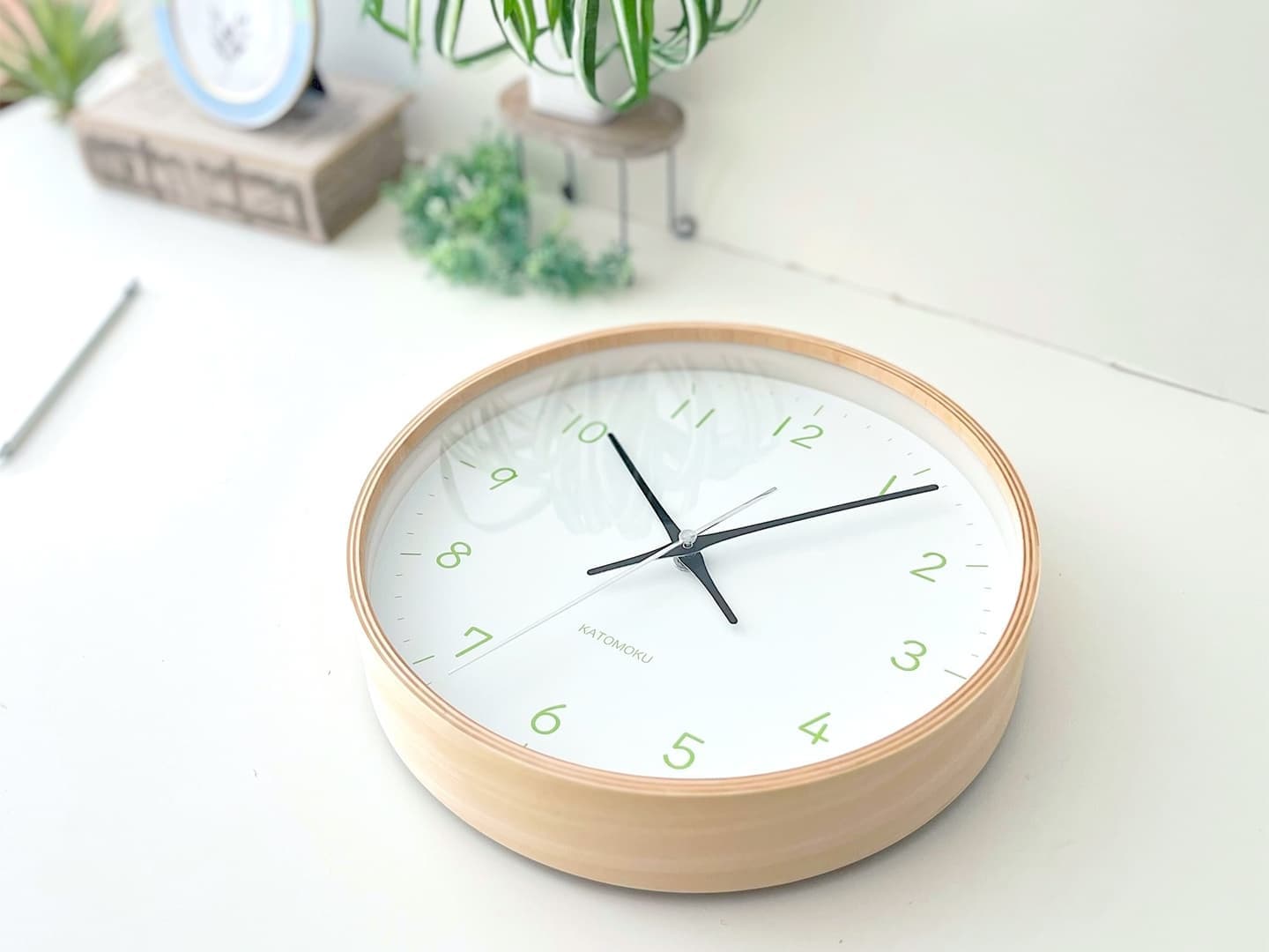 郡上踊りで有名な郡上八幡で観光体験のカトモクのお店を運営する加藤木工が作る日本製セイコー電波壁掛け時計