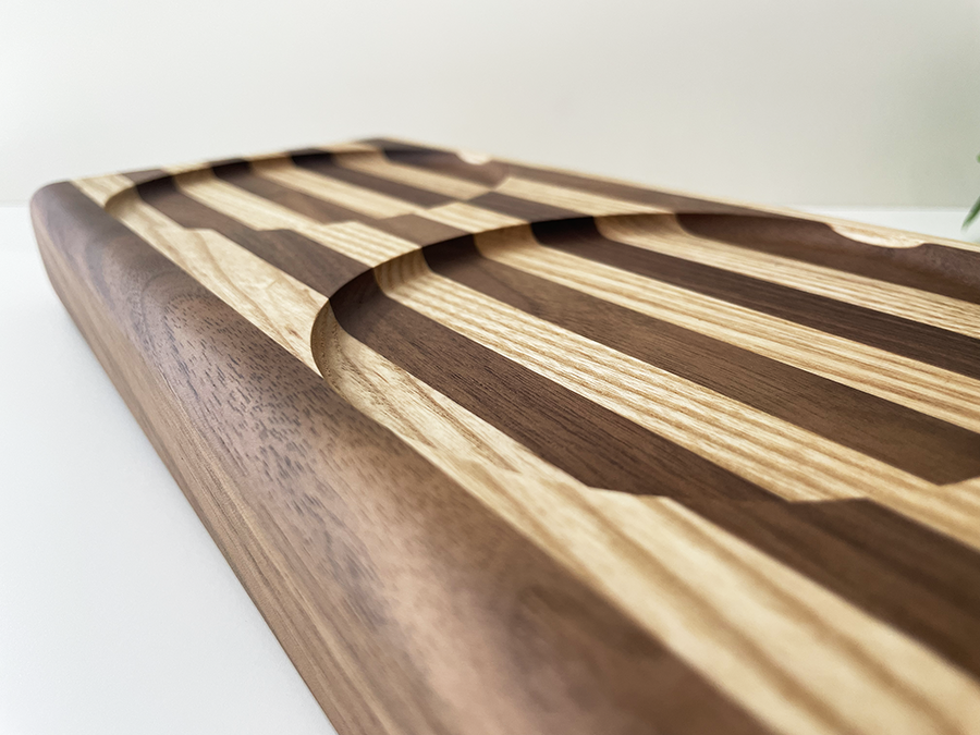 ねこちゃん、犬ちゃんの木製おしゃれ餌入れ