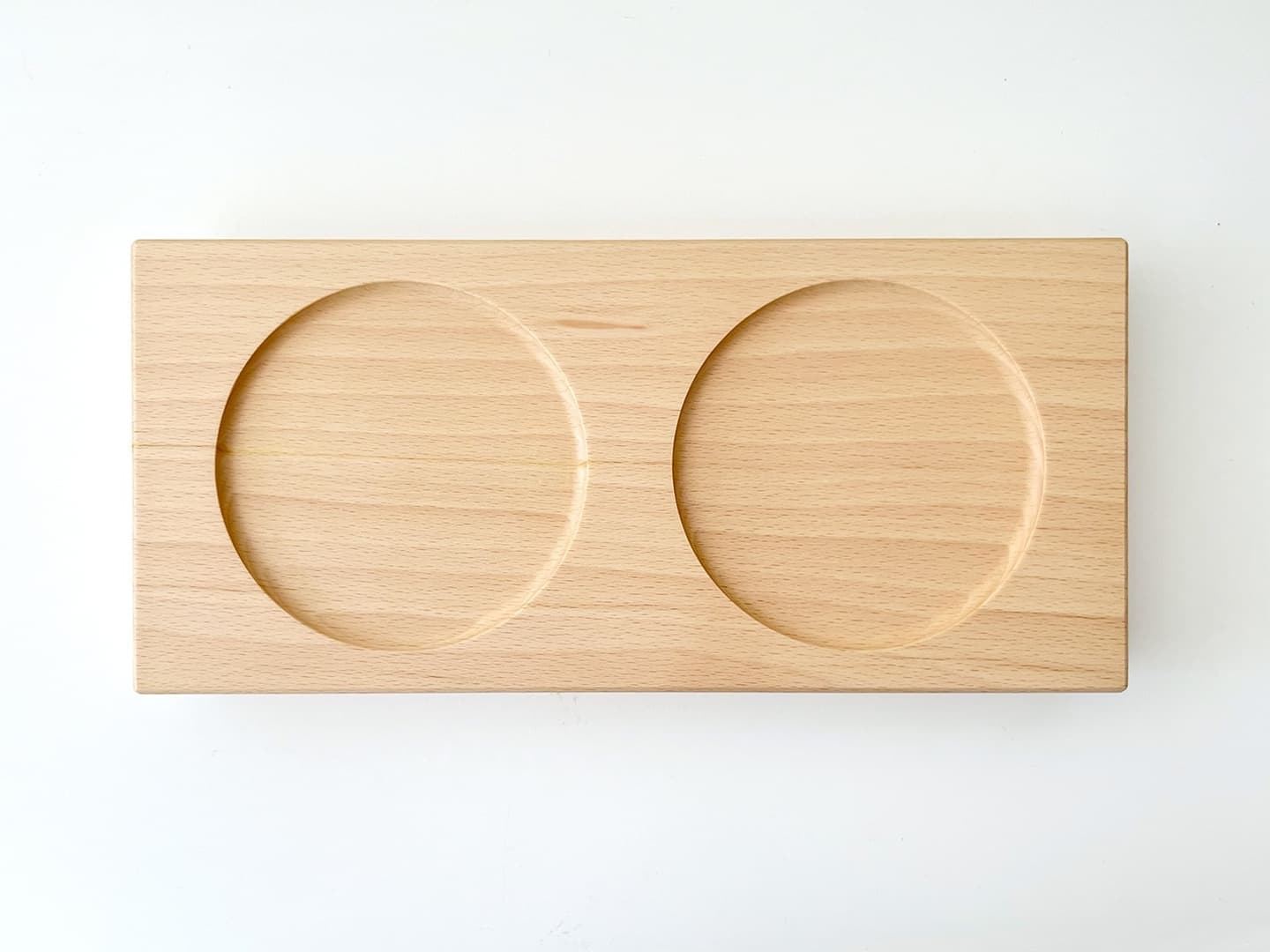 ねこちゃん、犬ちゃんの木製おしゃれ餌入れ