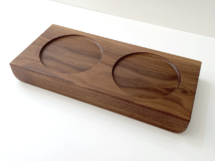 ねこちゃん、犬ちゃんの木製おしゃれ餌入れ