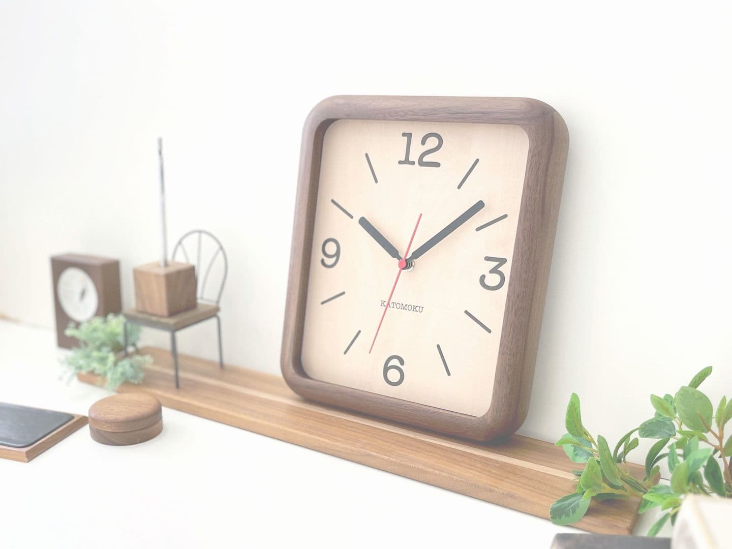 時計 掛け時計 壁掛け時計 木の時計 国産 日本 岐阜県 郡上八幡 インテリア 雑貨 丁寧な暮らし 北欧 シンプル オシャレ 静音 静か 木工屋 スクエア 長方形 無垢 オーク ウォールナット