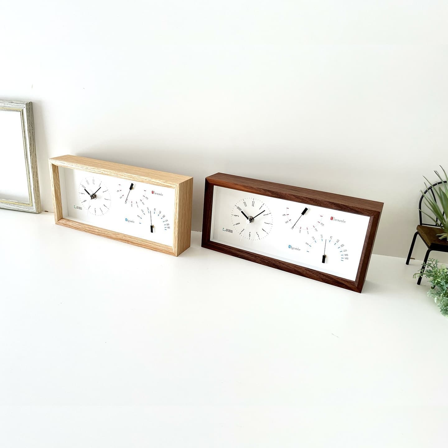 湿度、温度計機付き置き時計