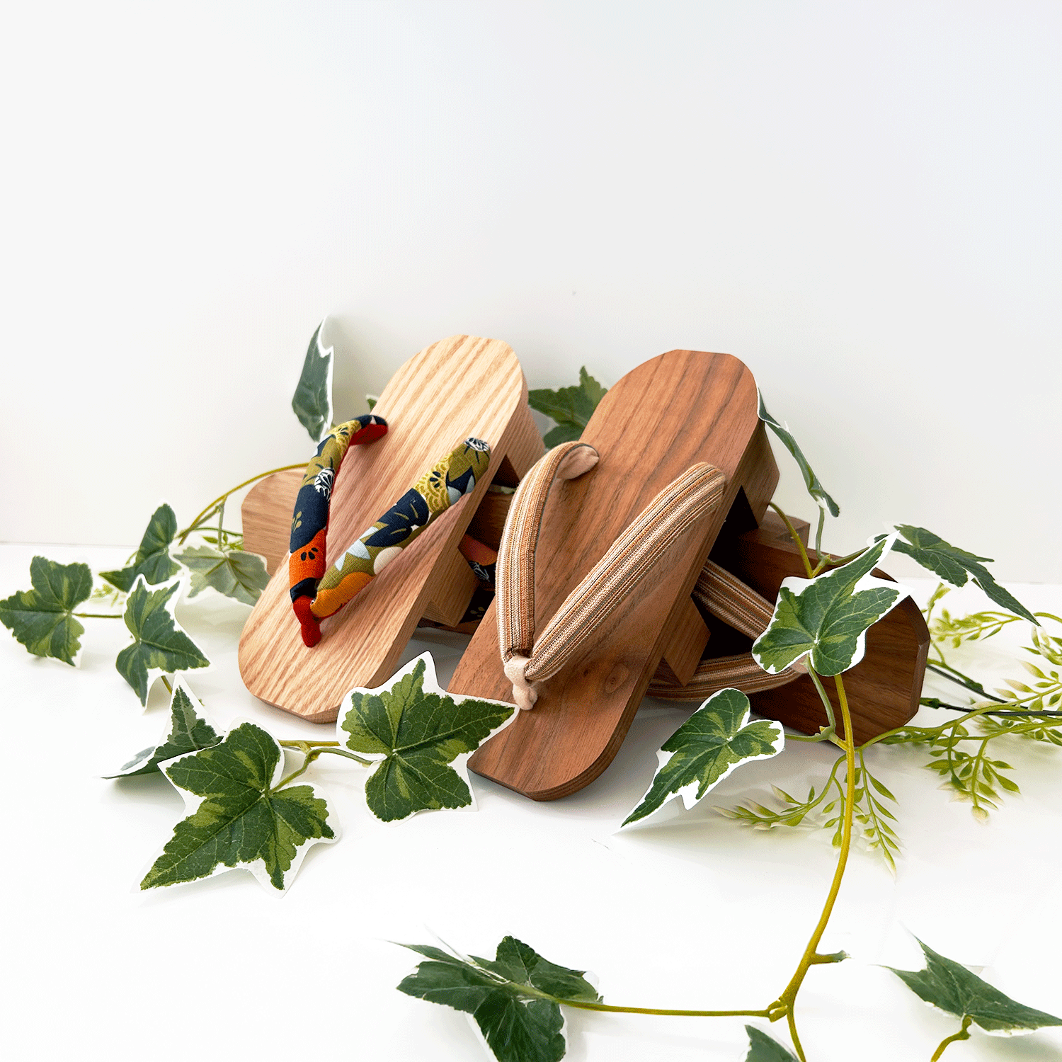 日本 岐阜県 郡上市 郡上八幡 観光スポット デート 旅行 夏 お盆 イベント お祭り 夏祭り 盆踊り 日本三大盆踊り 郡上おどり 郡上踊り 徹夜おどり 徹夜踊り 下駄 踊り下駄 おどり下駄 郡上おどり下駄 岐阜県産 ヒノキ オーク ウォールナット 高級材 無垢材 オリジナル下駄