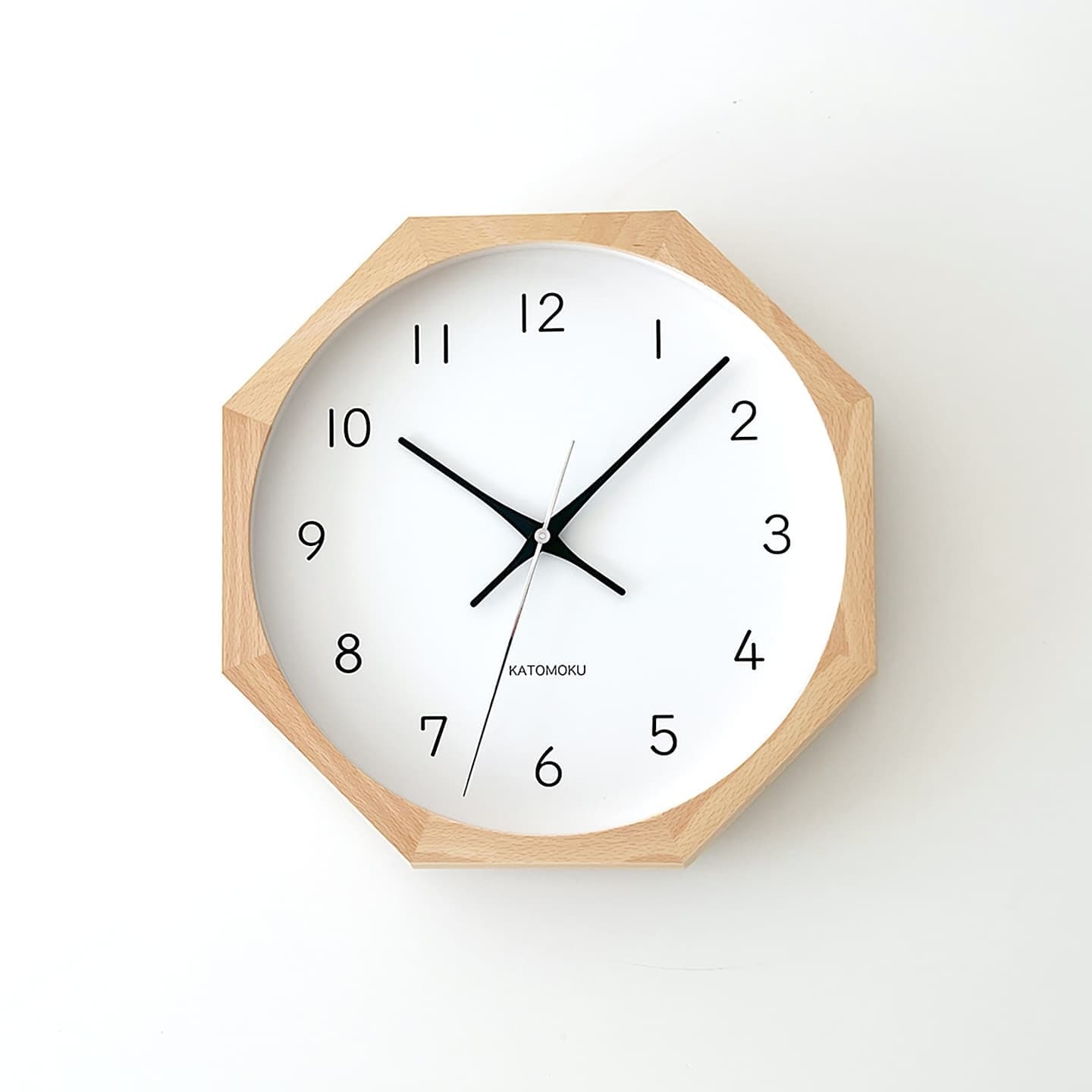 掛け時計 時計 壁掛け時計 静か 無音 静音 木の時計 木製 木工 木材 無垢材 天然素材 連続秒針 スイープムーブメント インテリア 八角形 縁起物 日本製 国産 岐阜県 郡上市 郡上八幡 郡上踊り 