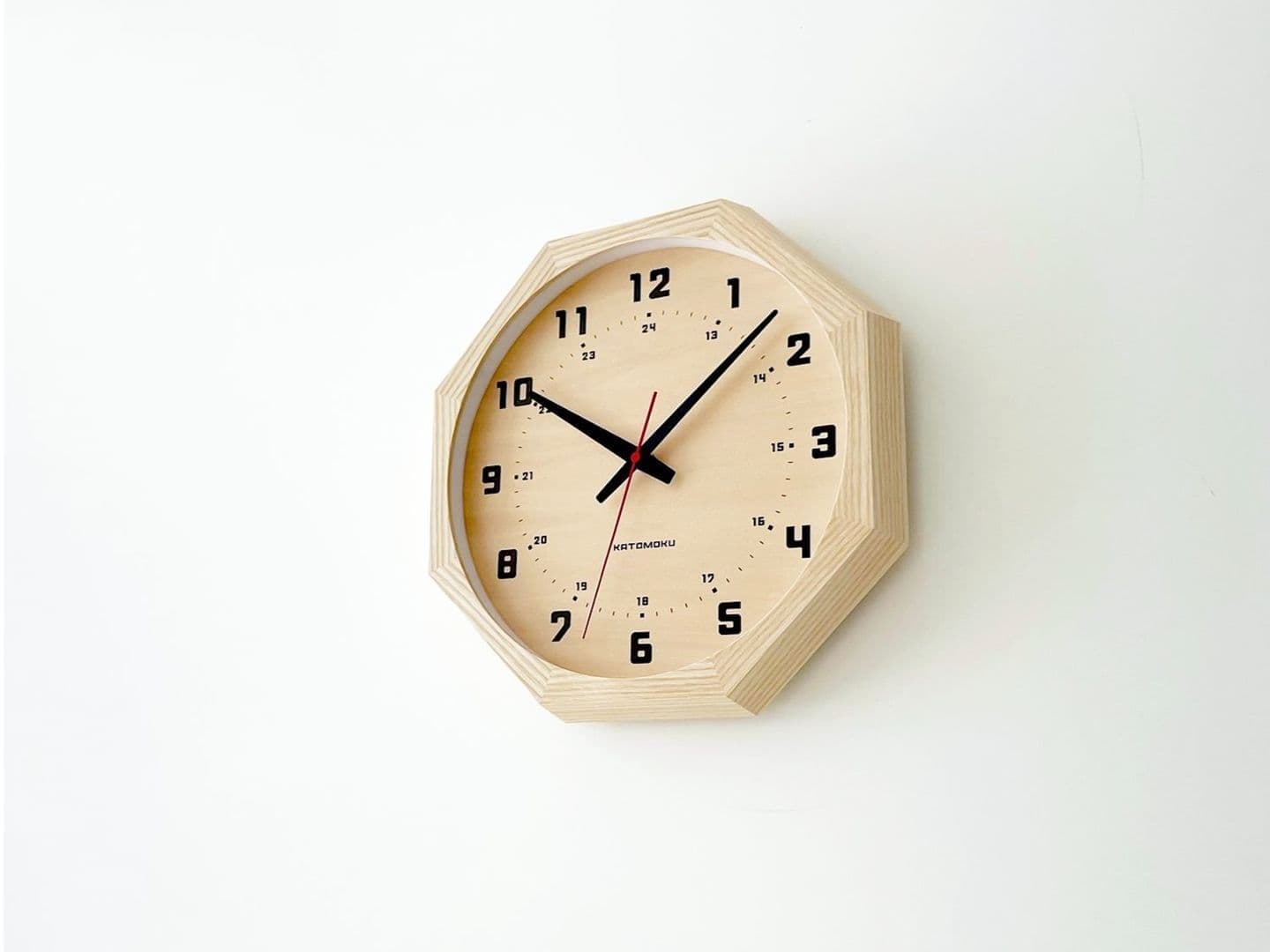 時計 掛け時計 壁掛け時計 clock クロック 木の時計 静か 静音 インテリア プレゼント 贈り物 縁起物 新生活 模様替え 八角形 有名な郡上八幡で観光体験のカトモクのお店を運営する加藤木工が作る日本製セイコー電波壁掛け時計