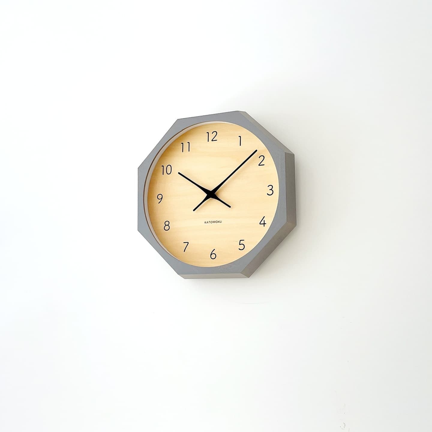 掛け時計 時計 壁掛け時計 静か 無音 静音 木の時計 木製 木工 木材 無垢材 天然素材 連続秒針 スイープムーブメント インテリア 八角形 縁起物 日本製 国産 岐阜県 郡上市 郡上八幡 郡上踊り 