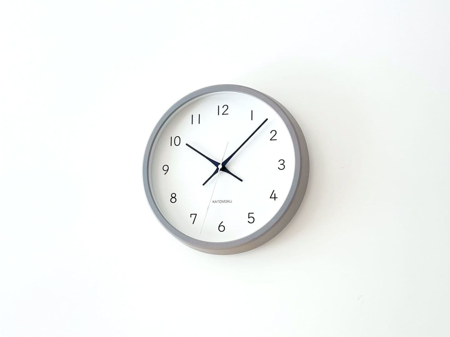 郡上踊りで有名な郡上八幡で観光体験のカトモクのお店を運営する加藤木工が作る日本製セイコー電波壁掛け時計