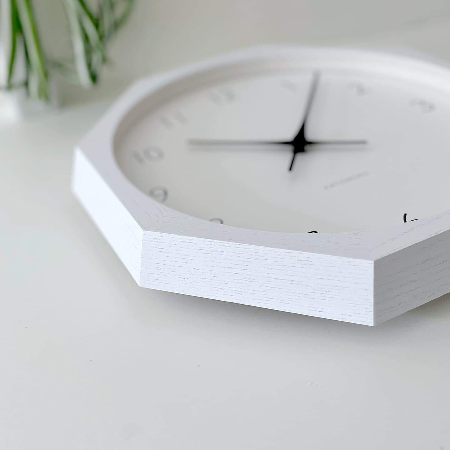 掛け時計 時計 壁掛け時計 静か 無音 静音 木の時計 木製 木工 木材 無垢材 天然素材 連続秒針 スイープムーブメント インテリア 八角形 縁起物 日本製 国産 岐阜県 郡上市 郡上八幡 郡上踊り 