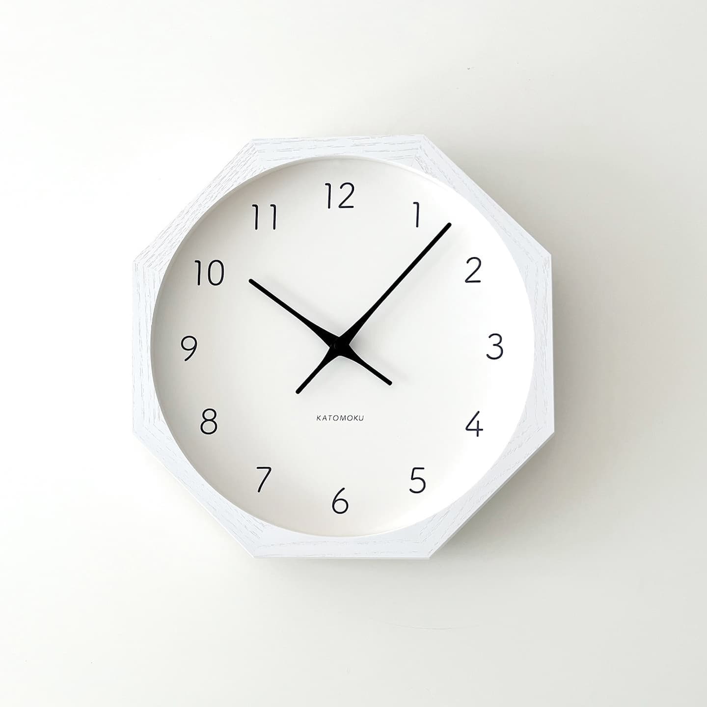 掛け時計 時計 壁掛け時計 静か 無音 静音 木の時計 木製 木工 木材 無垢材 天然素材 連続秒針 スイープムーブメント インテリア 八角形 縁起物 日本製 国産 岐阜県 郡上市 郡上八幡 郡上踊り 
