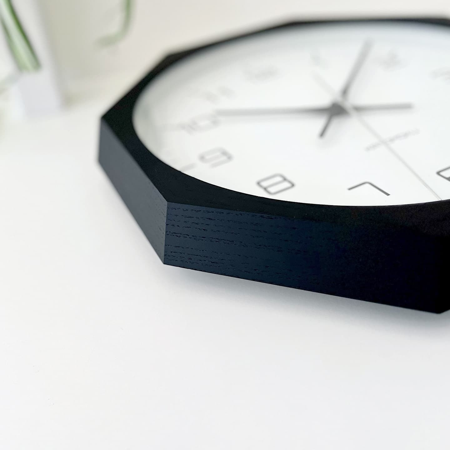 掛け時計 時計 壁掛け時計 静か 無音 静音 木の時計 木製 木工 木材 無垢材 天然素材 連続秒針 スイープムーブメント インテリア 八角形 縁起物 日本製 国産 岐阜県 郡上市 郡上八幡 郡上踊り 