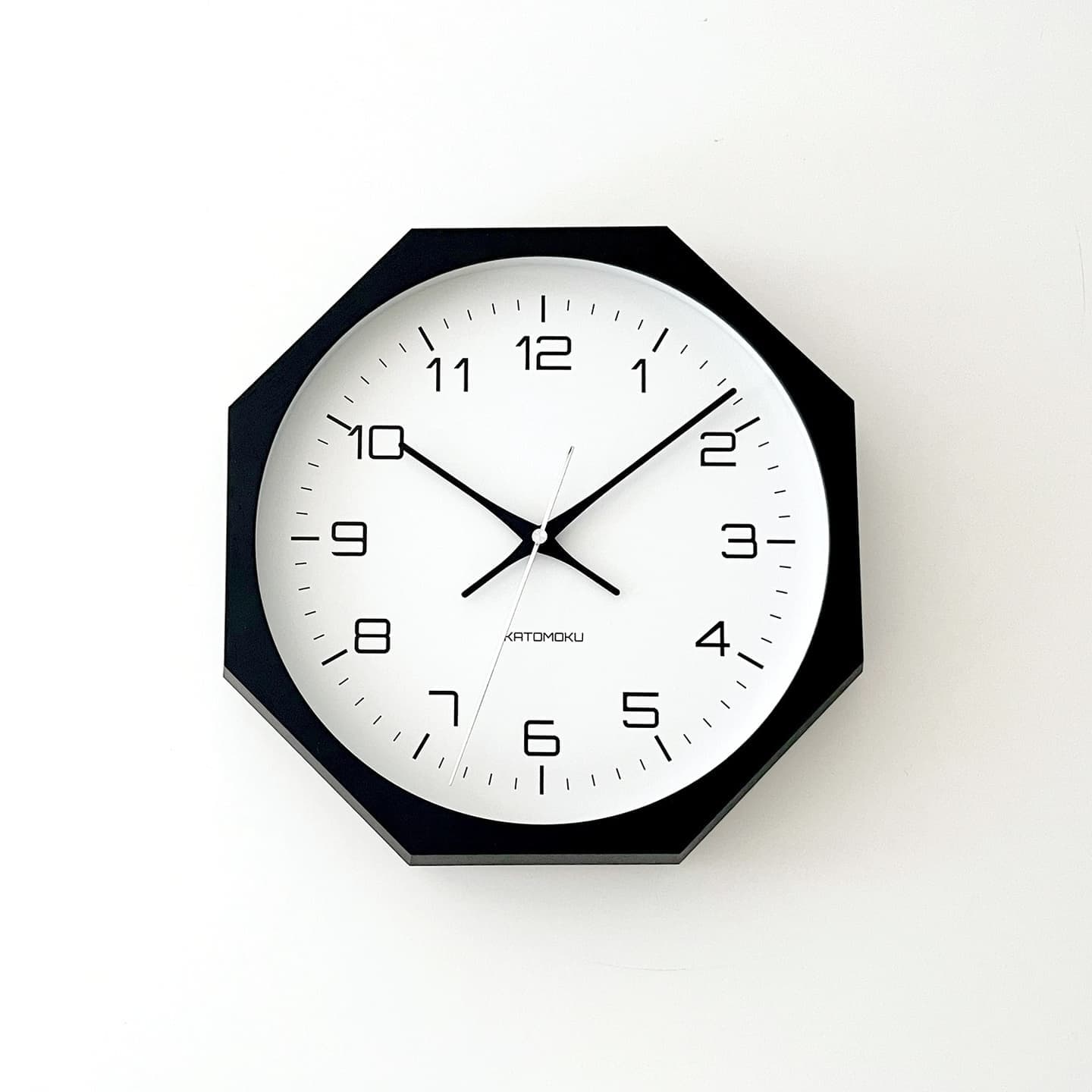 掛け時計 時計 壁掛け時計 静か 無音 静音 木の時計 木製 木工 木材 無垢材 天然素材 連続秒針 スイープムーブメント インテリア 八角形 縁起物 日本製 国産 岐阜県 郡上市 郡上八幡 郡上踊り 