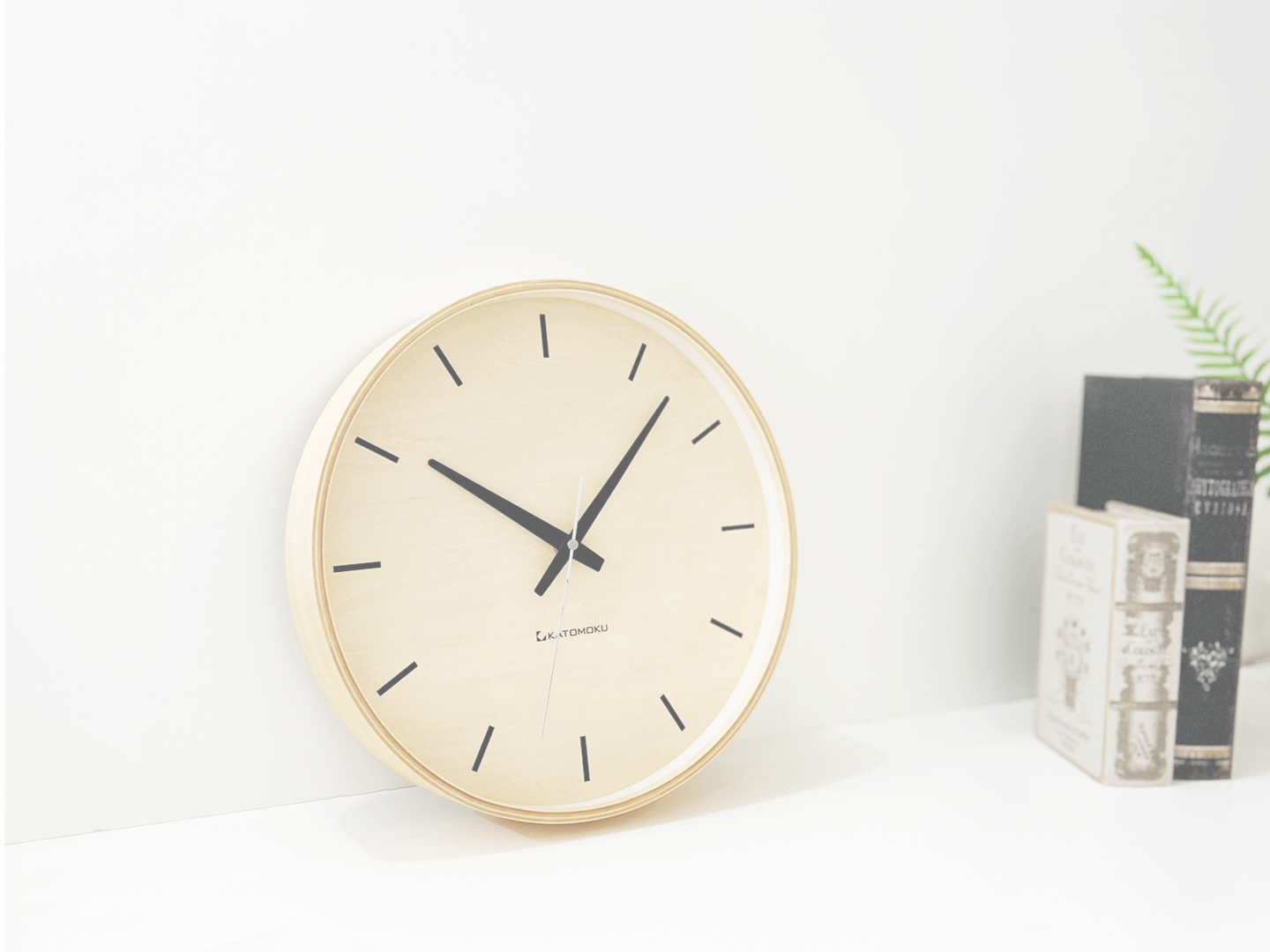 時計 掛け時計 壁掛け時計 電波時計 木の時計 国産 日本 岐阜県 郡上八幡 インテリア 雑貨 丁寧な暮らし 北欧 シンプル オシャレ 静音 静か 自動受信 時刻修正 木工屋  曲げわっぱ ナチュラル ブラウン シナ文字盤 バーインデックス