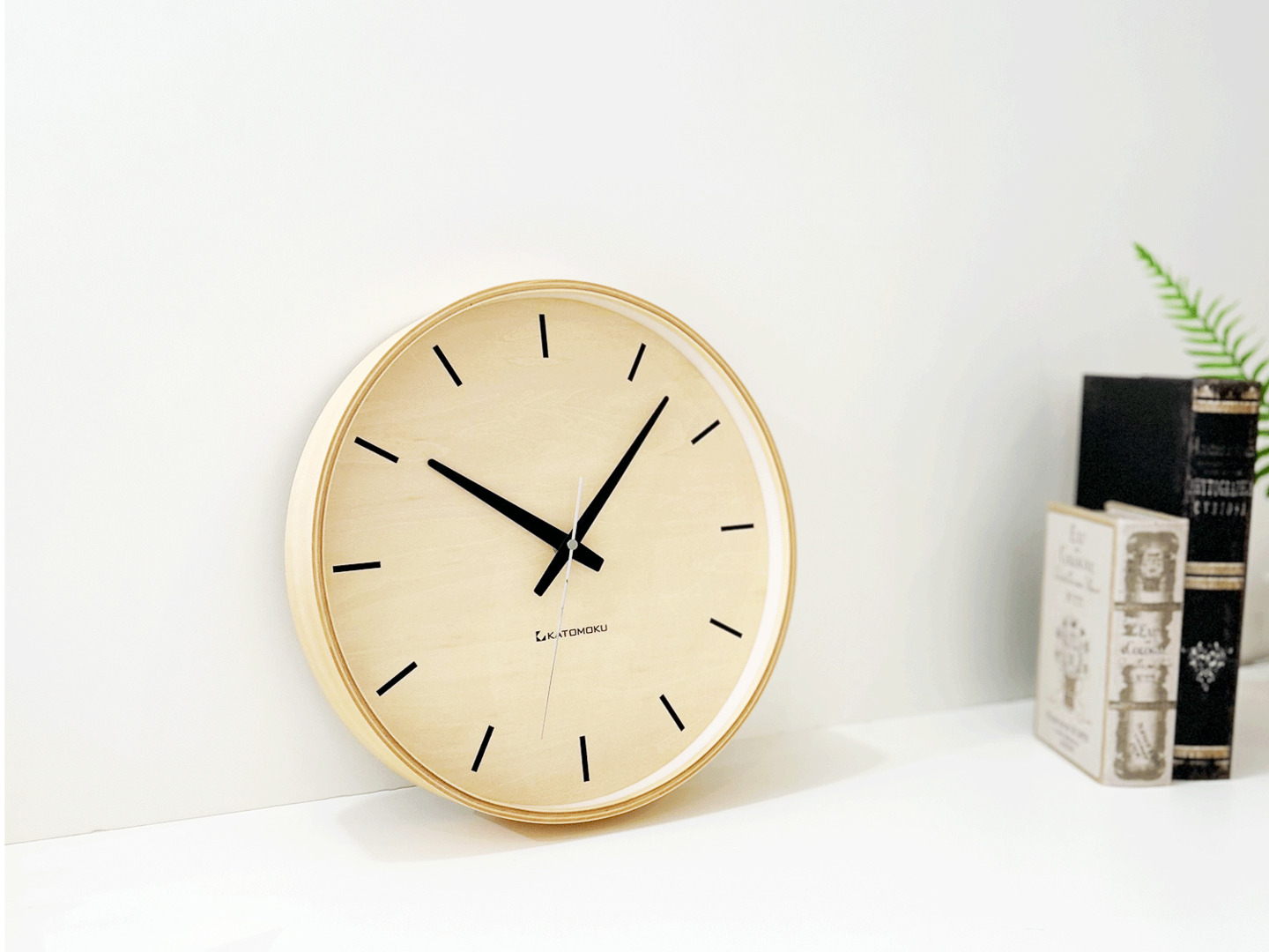 時計 掛け時計 壁掛け時計 電波時計 木の時計 国産 日本 岐阜県 郡上八幡 インテリア 雑貨 丁寧な暮らし 北欧 シンプル オシャレ 静音 静か 自動受信 時刻修正 木工屋  曲げわっぱ ナチュラル ブラウン シナ文字盤 バーインデックス