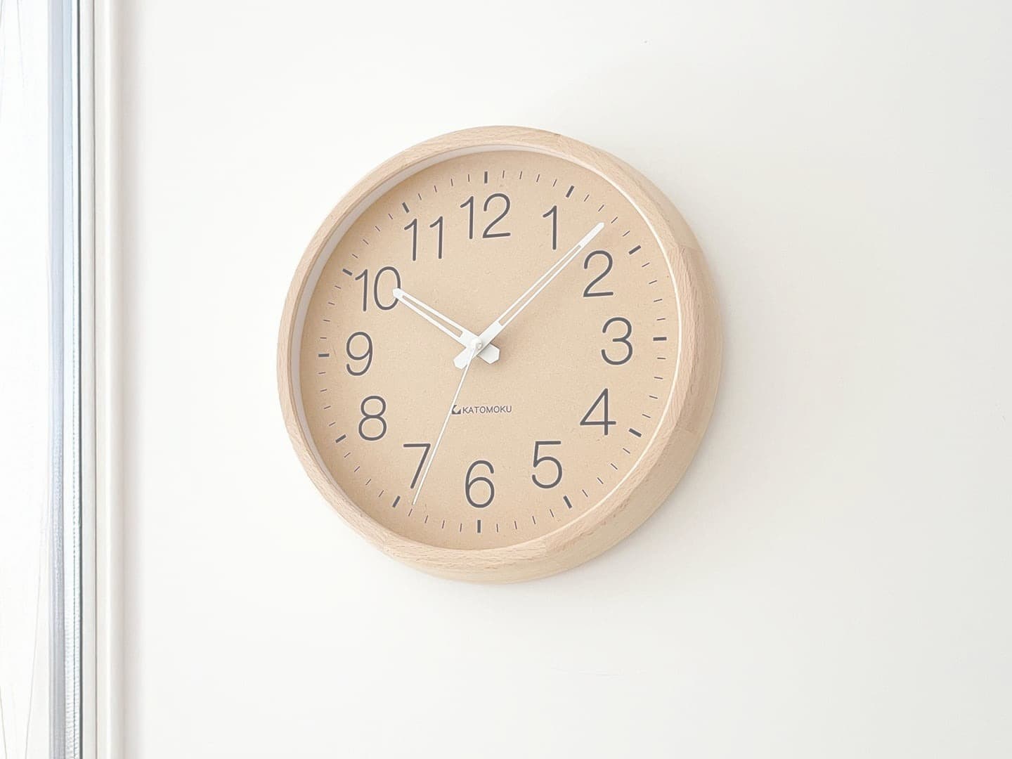 時計 掛け時計 壁掛け時計 電波時計 木の時計 国産 日本 岐阜県 郡上八幡 インテリア 雑貨 丁寧な暮らし 北欧 シンプル オシャレ 静音 静か 自動受信 時刻修正 木工屋 無垢 シナ文字盤