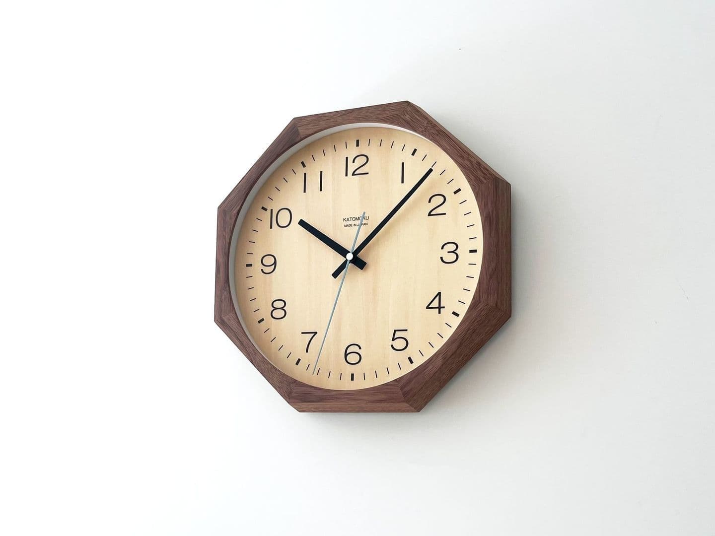 時計 掛け時計 壁掛け時計 clock クロック 木の時計 静か 静音 インテリア プレゼント 贈り物 縁起物 新生活 模様替え 八角形 有名な郡上八幡で観光体験のカトモクのお店を運営する加藤木工が作る日本製セイコー電波壁掛け時計